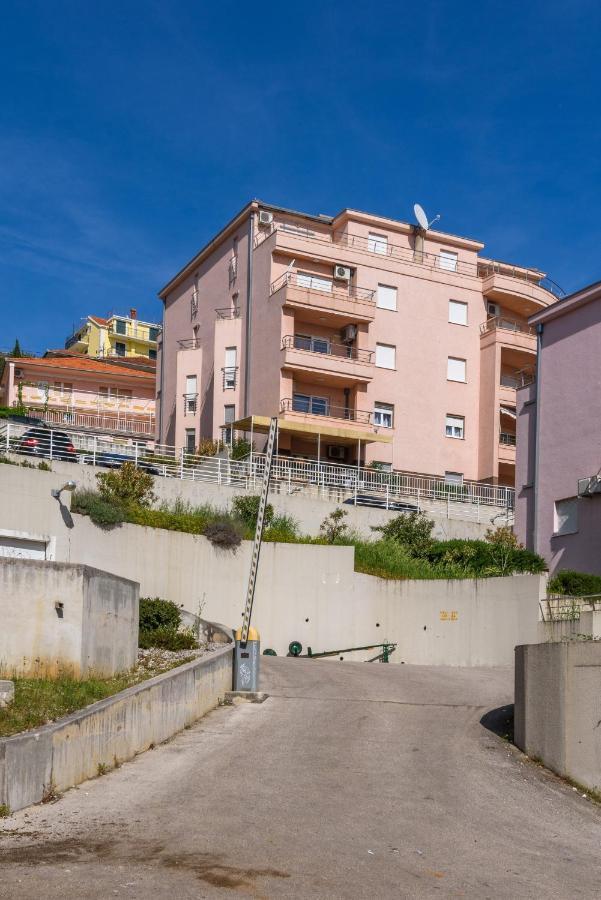 Apartment Marijana Traù Esterno foto