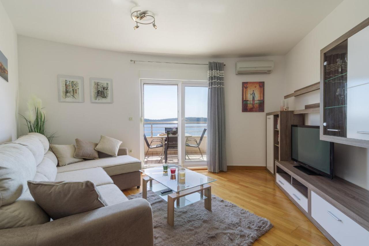Apartment Marijana Traù Esterno foto